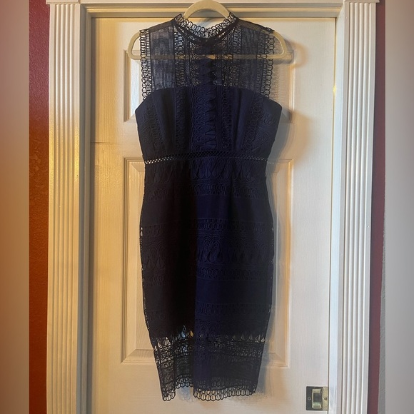 Bardot lace dress. EUC - Picture 1 of 8